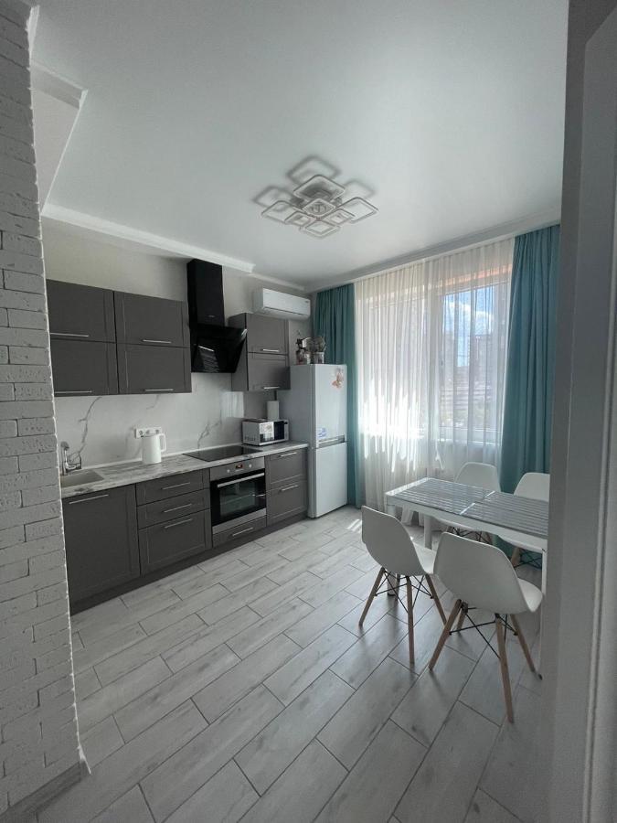 Nika Apartment Odesa Exterior foto